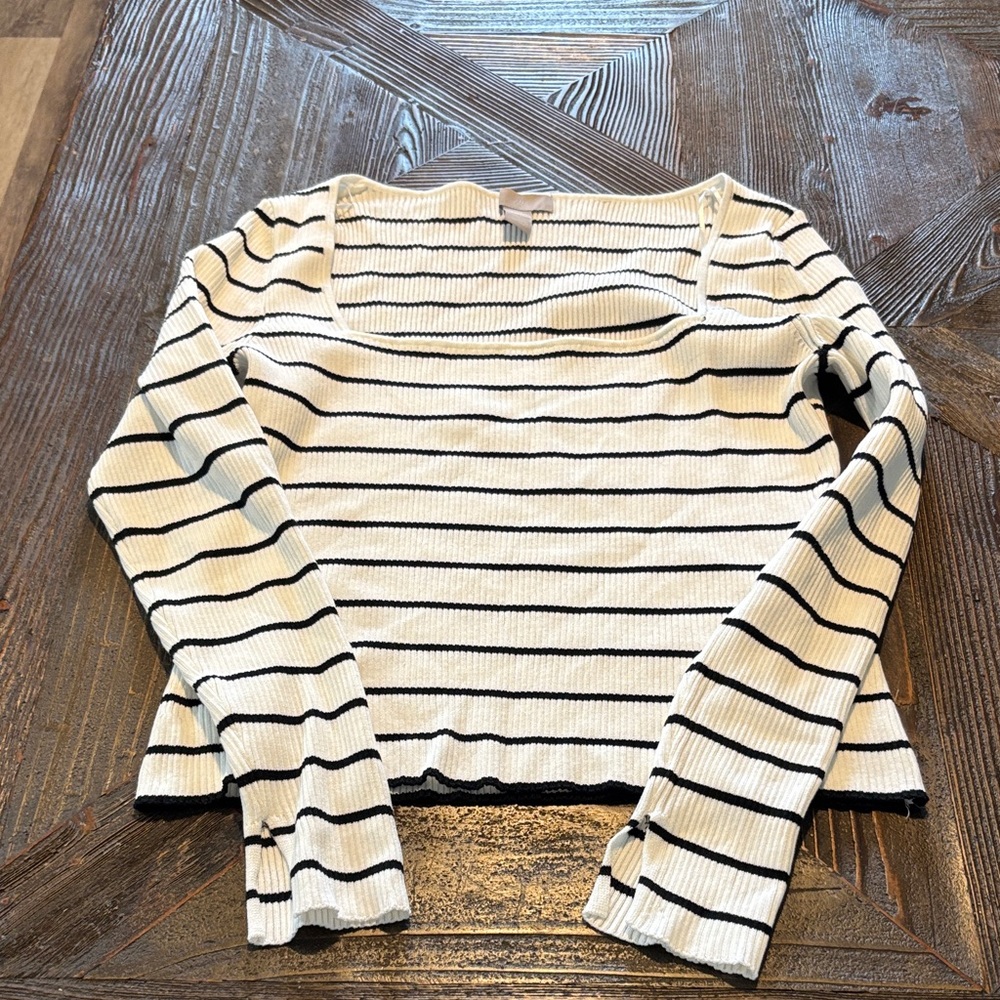 H&M Black and White Ribbed Knit Top